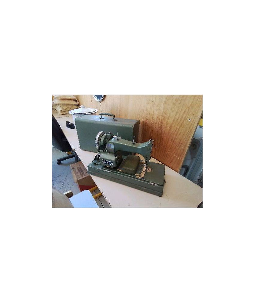 MACHINE À COUDRE OMNIA 