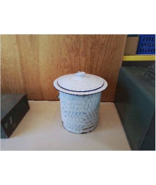 POT DE CHAMBRE EN TAULE ÉMAILLÉE 