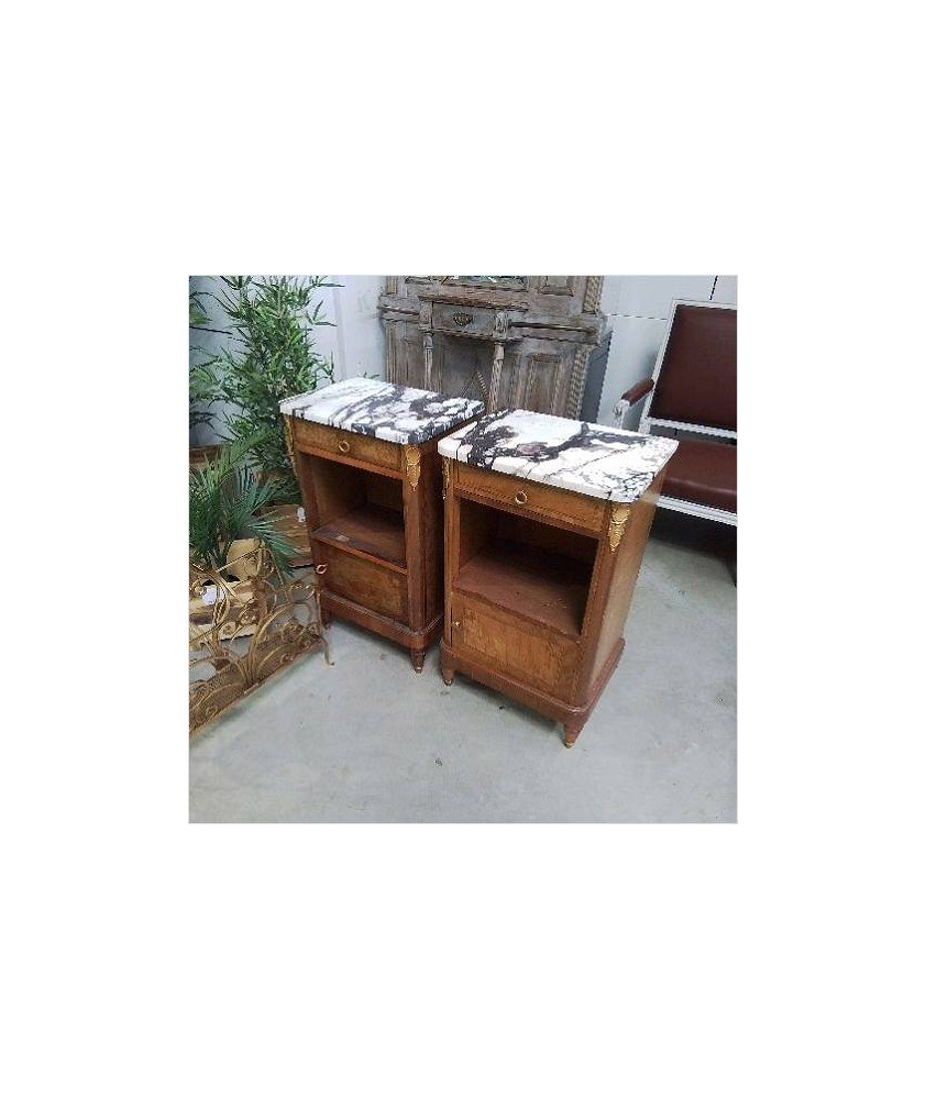 TABLE DE NUIT DESSUS MARBRE BLANC