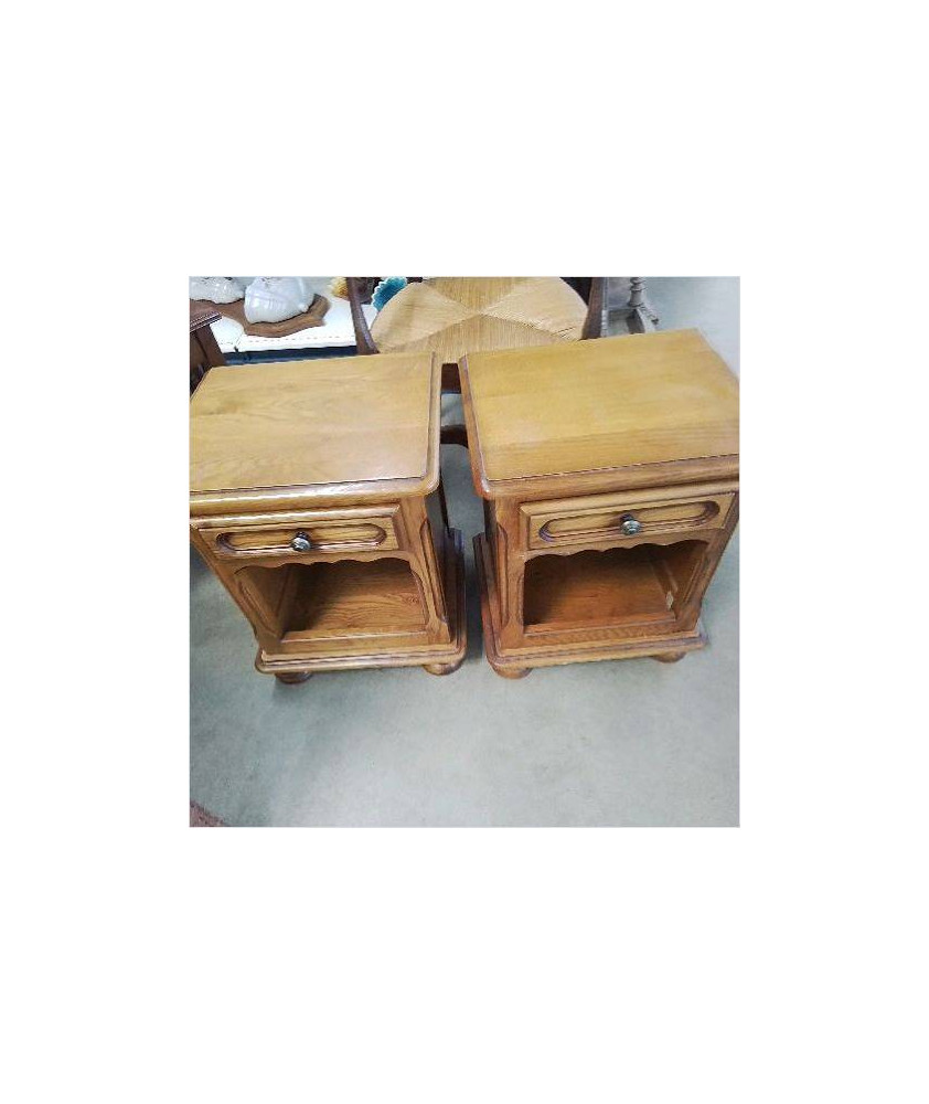 PAIRE DE CHEVETS RUSTIQUES