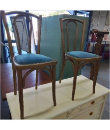 PAIRE DE CHAISES STYLE THONET DORÉES BLEUES