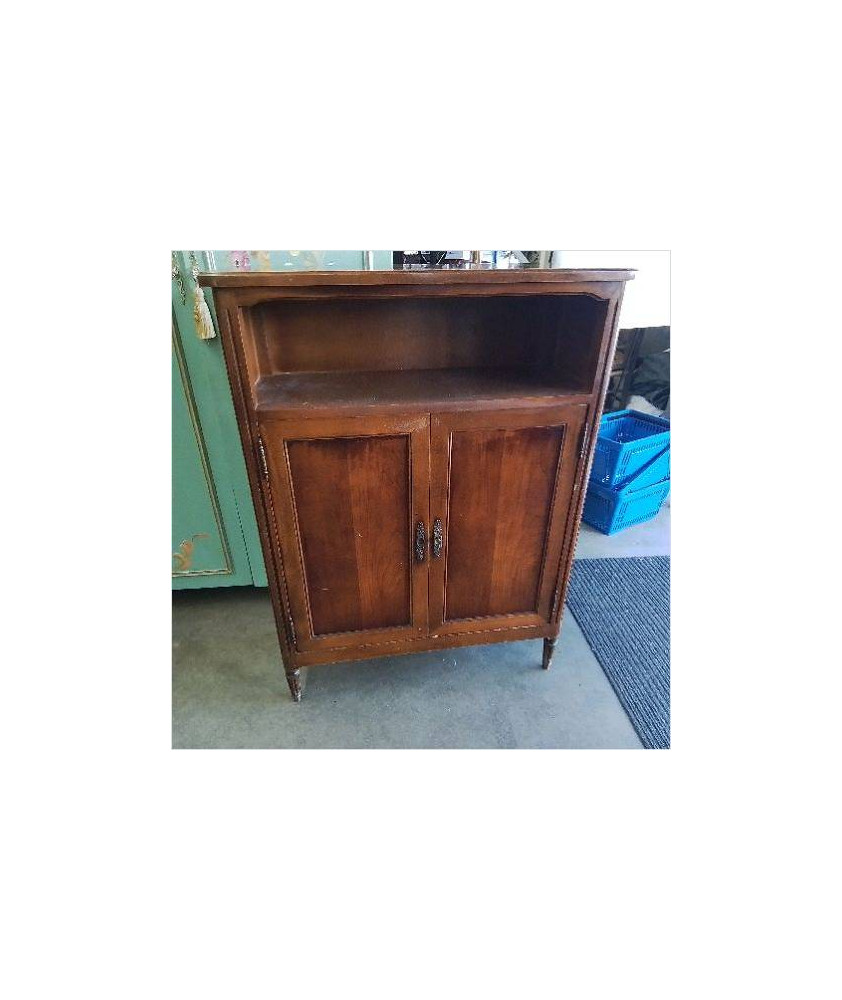 MEUBLE 2 PORTES CASE 