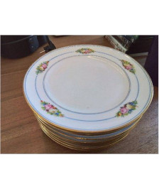 LOT DE 8 ASSIETTES A DESSERT EN PORCELAINE DE PARIS