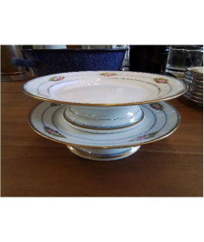 PLAT EN PORCELAINE DE PARIS