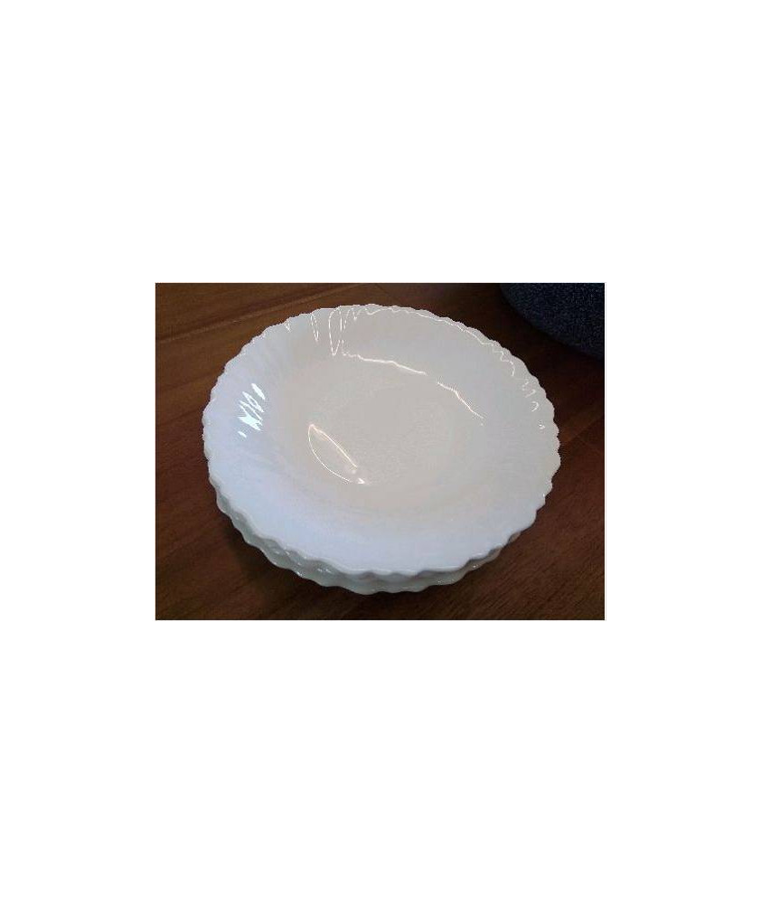 LOT DE 5 ASSIETTES EN ARCOPAL BLANCHE 