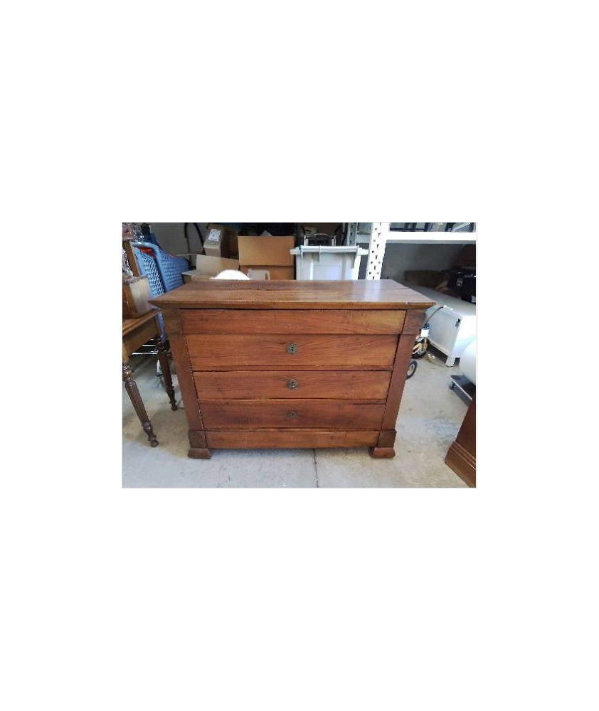 COMMODE 