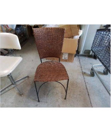 CHAISE EN FER 