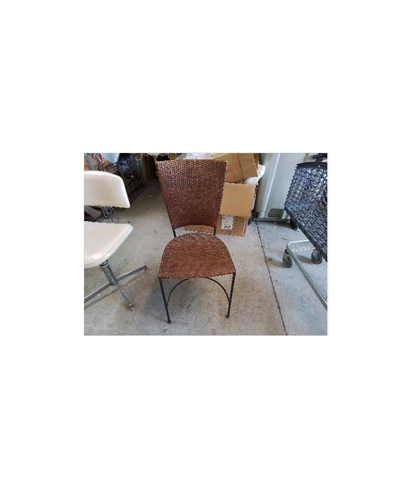 CHAISE EN FER 