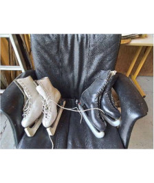 CHAUSSURE PATIN SUR GLACE 