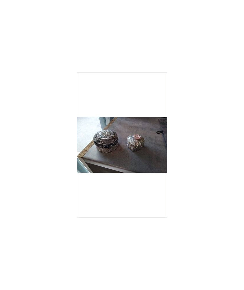 BOITE 