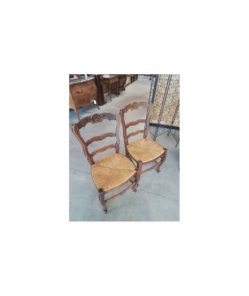 PAIRE DE CHAISES BOIS PAILLÉ DOSSIER CHANTOURNÉ STYLE RÉGENCE COQUILLE PAIRE DE CHAISES BOIS PAILLÉ DOSSIER CHANTOURNÉ STYLE RÉGENCE COQUILLE