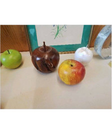 POMME EN BOIS 