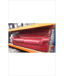 CANAPE CUIR ROUGE 3 PLACES EN L’ETAT 