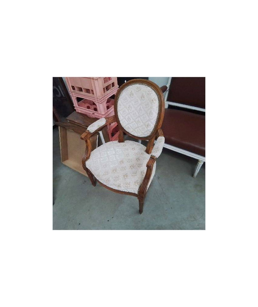 FAUTEUIL MEDAILLON STYLE LOUIS XVI BLANC