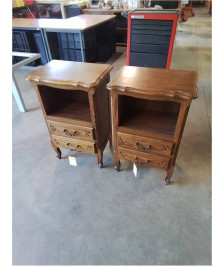 CHEVET CHANTOURNÉ PIEDS CAMBRÉS 1 NICHE 2 TIROIRS STYLE RÉGENCE 