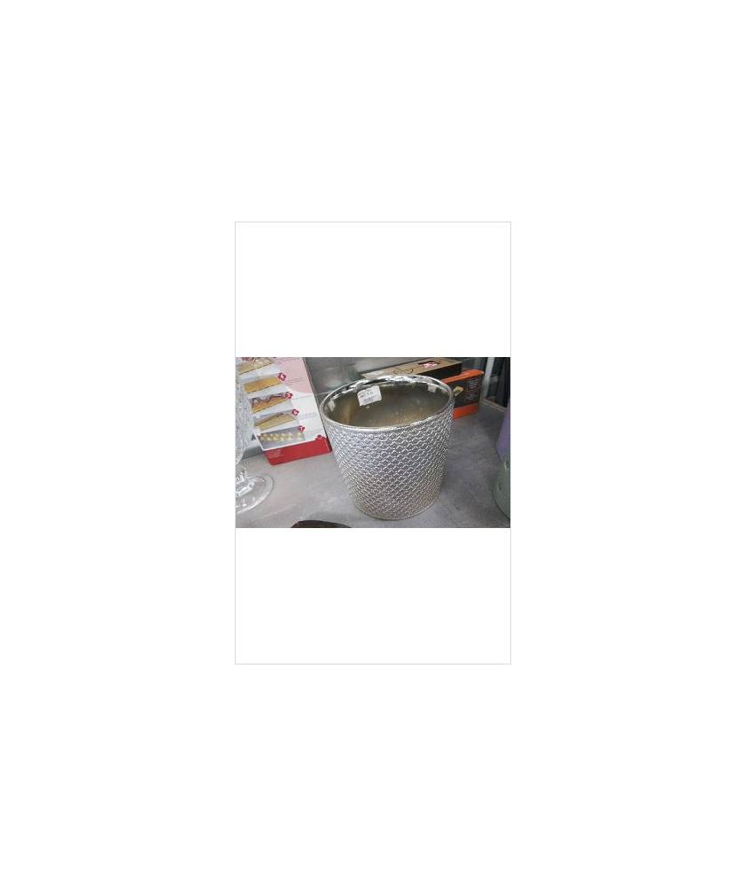 CACHE POT