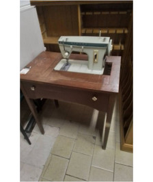 MACHINE A COUDRE