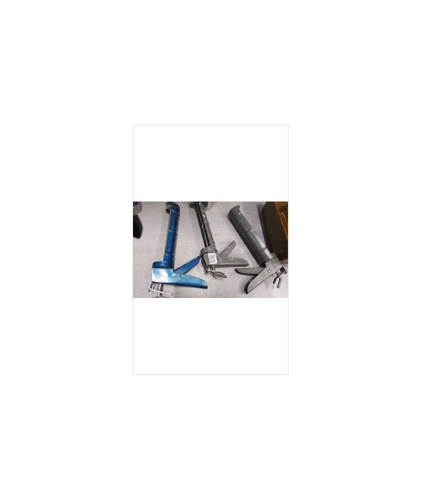 PISTOLET A MASTIC