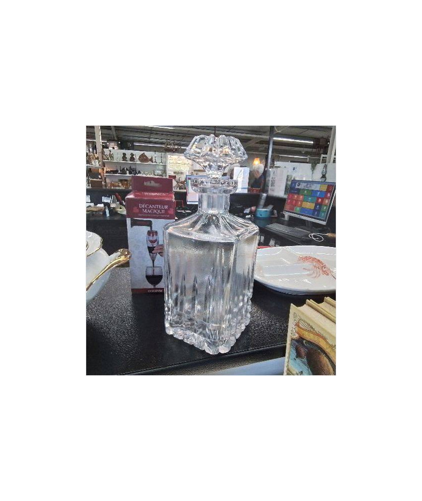 CARAFE A WHISKY CRISTAL TAILLÉ 