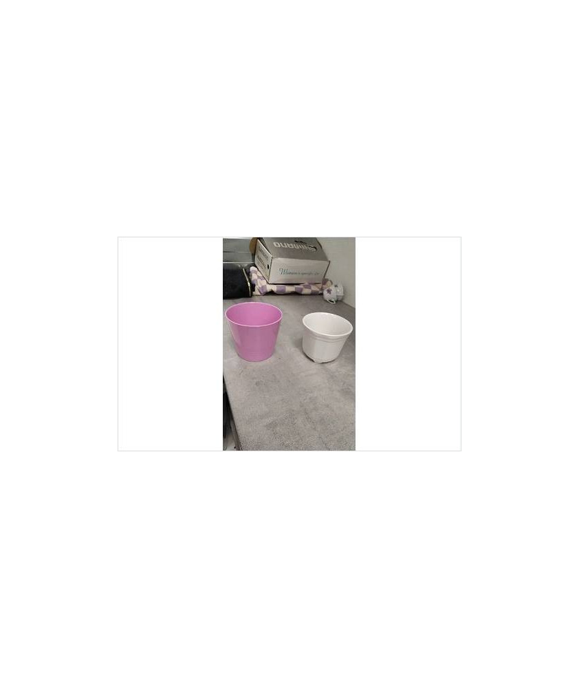 CACHE POT 