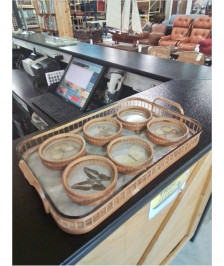 PLATEAU DE SERVICE ET 6 VERRES BOIS AUX PAPILLONS