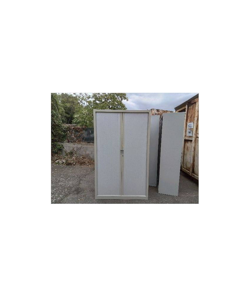 ARMOIRE METALIQUE A RIDEAUX