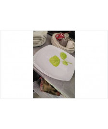 ASSIETTES CARREES PLASTIQUES