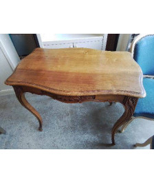PETITE TABLE D’APPOINT LOUIS XV
