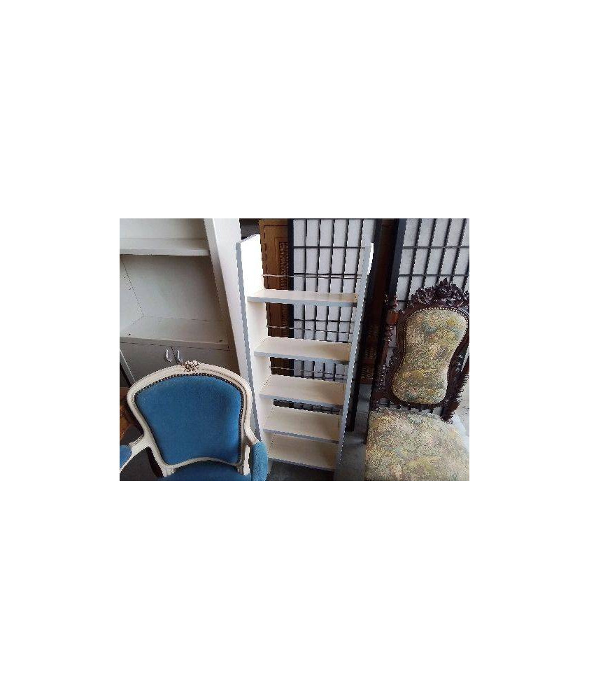 ETAGERE A CD