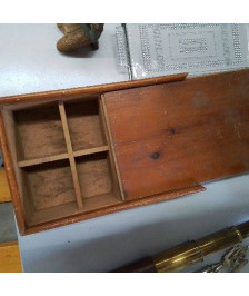 RANGEMENT EN BOIS 