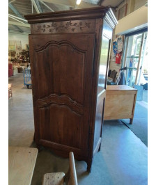 BONNETIÈRE LINGERE BOIS MOULURÉ ET SCULPTÉ STYLE RÉGENCE 