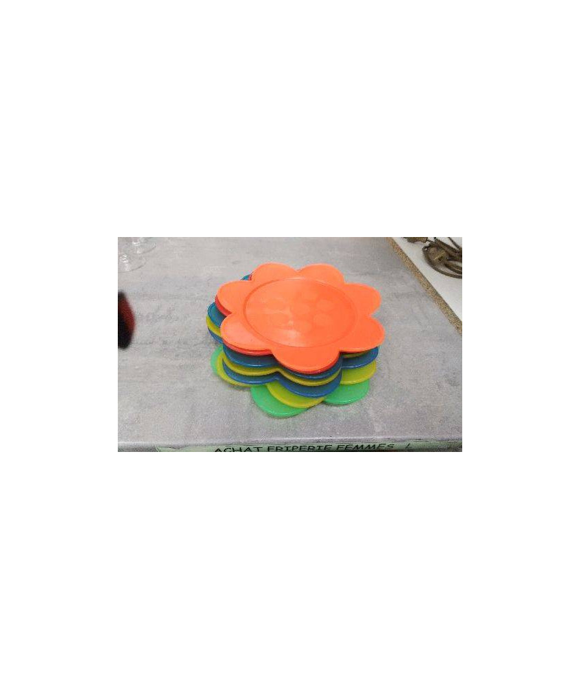 ASSIETTES FLEURS PLASTIQUE 