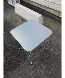 TABLE BASSE DE JARDIN CARRÉ PLIANTE METAL GRIS