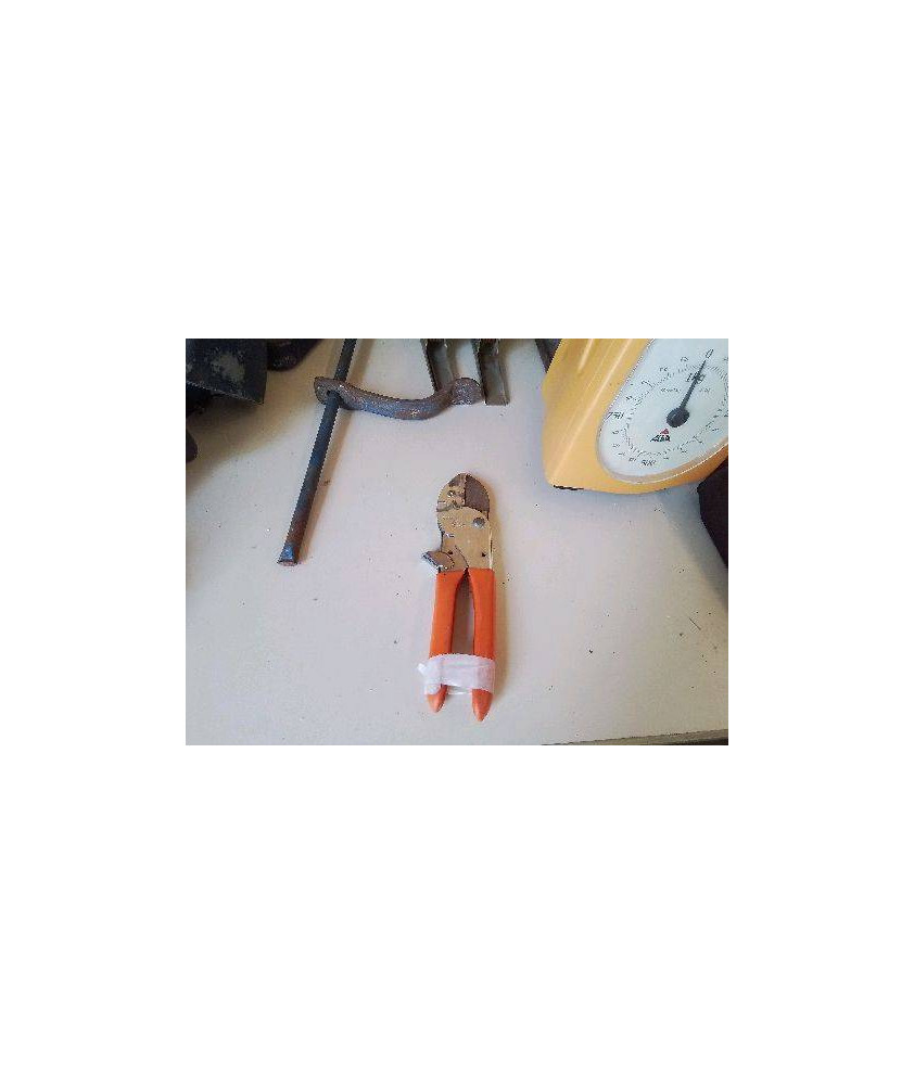 OUTILS BRICOLAGE 
