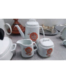 THEIERE+ SUCRIER+ POT A LAIT PORCELAINE 
