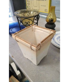CACHE POT