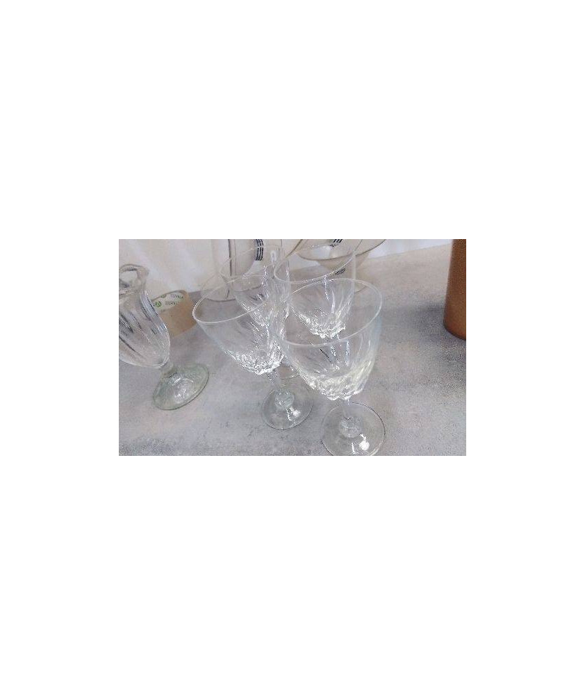 VERRE A PIED LE LOT