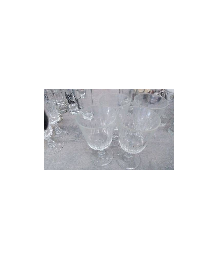 VERRE A PIED LE LOT