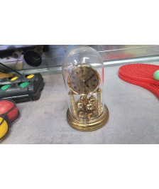 PENDULE SOUS CLOCHE