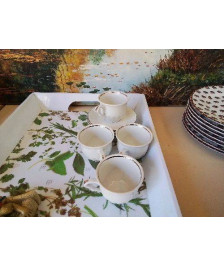 LOT DE 4 TASSES A CAFÉ AVEC SOUCOUPES 