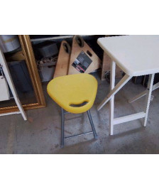 TABOURET JAUNE 