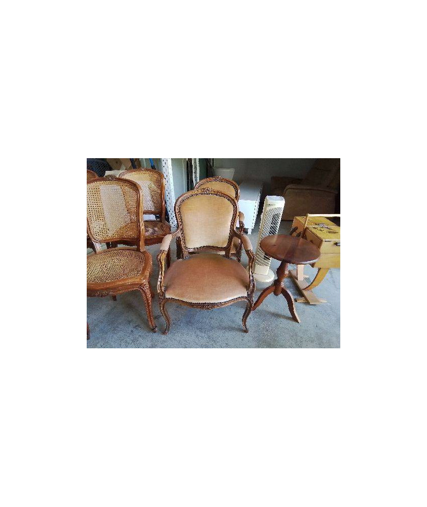 FAUTEUIL STYLE LOUIS XV 