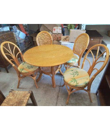 CHAISE EN ROTIN 