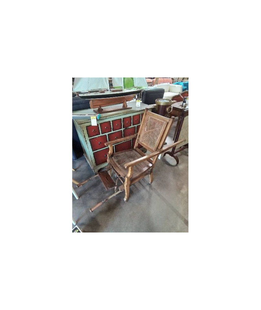 FAUTEUIL A PORTEUR BOIS ASSISE ET DOSSIER CANNÉ LIT ET FAUTEUILS MÉCANIQUES DUPONT 10 R HAUTEFEUILLE