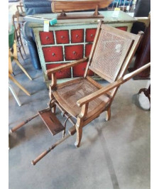 FAUTEUIL A PORTEUR BOIS ASSISE ET DOSSIER CANNÉ LIT ET FAUTEUILS MÉCANIQUES DUPONT 10 R HAUTEFEUILLE