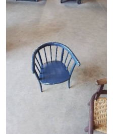 FAUTEUIL ENFANT BOIS PEINT BLEU A BARREAUX 