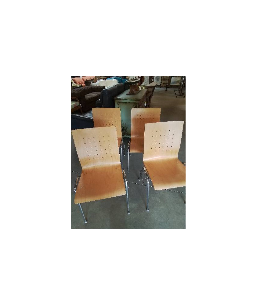 4 CHAISES PIÈTEMENT MÉTAL CHROMÉ ASSISE CONTRE-PLAQUÉ MOULÉ PERFORÉ 4 CHAISES PIÈTEMENT MÉTAL CHROMÉ ASSISE CONTRE-PLAQUÉ MOULÉ PERFORÉ