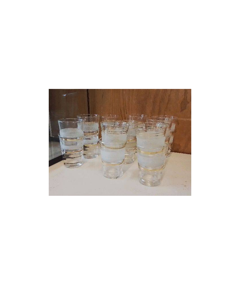 VERRE A LIQUEUR DORÉ ET SABLÉ 