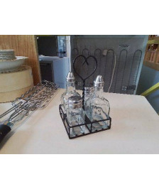 SERVICE A CONDIMENTS