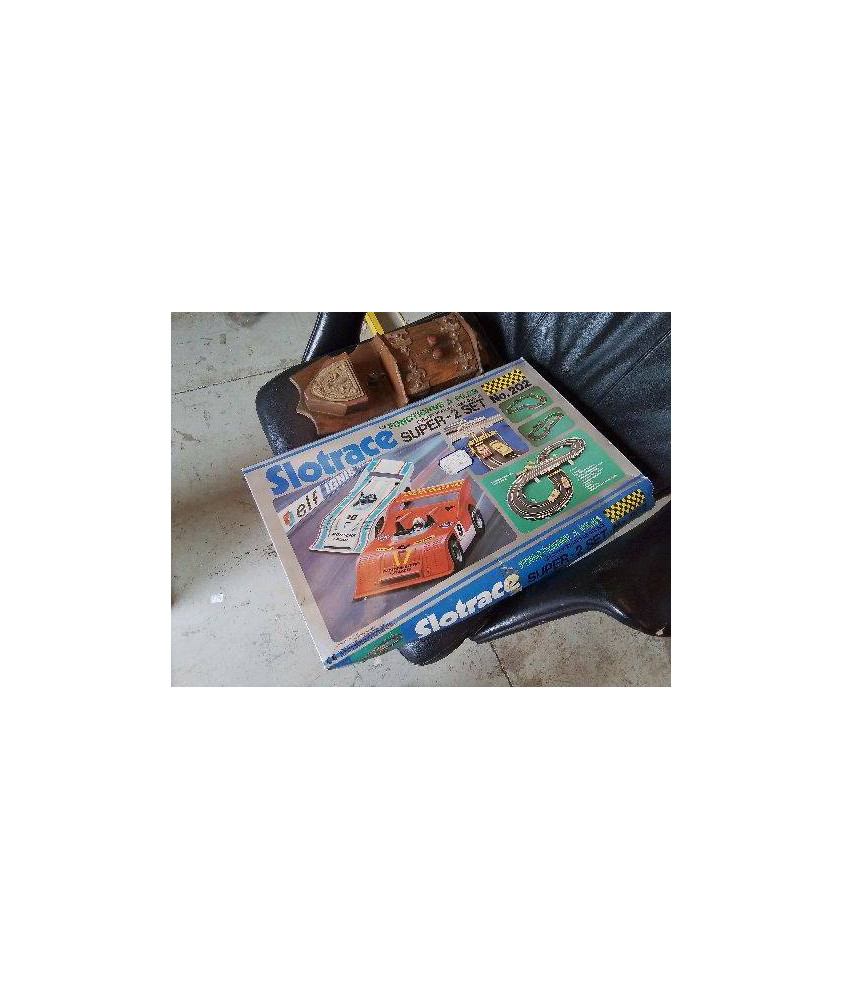 CIRCUIT VOITURE MINIATURE SLOTRACE